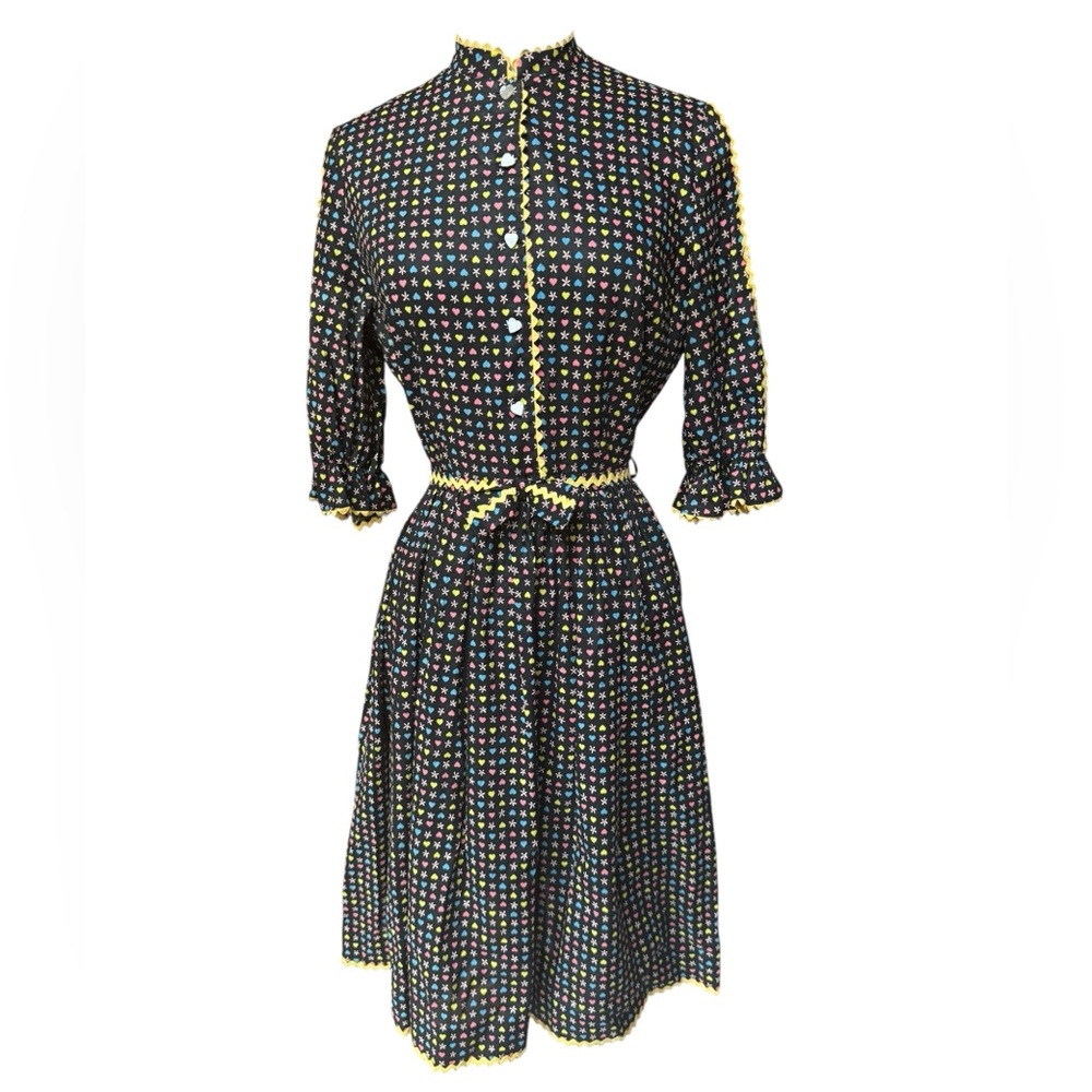 1950s/Early 60s Miss Trude Jr. Cotton Hearts & Floral Print w/Rick Rack Trim & H